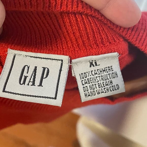 Red turtle neck sweater sizes large - Picture 5 of 5